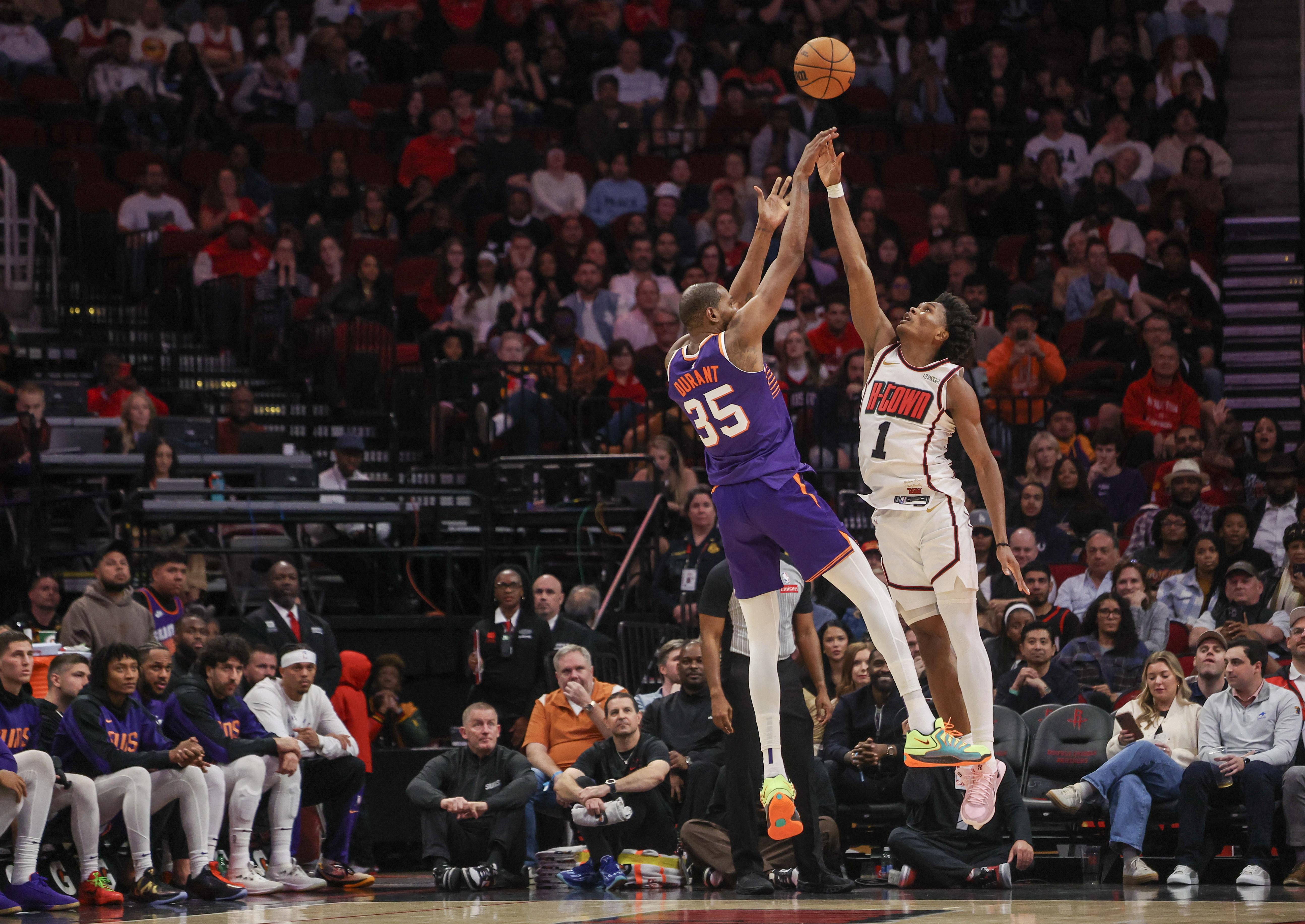 阿门：一想到不用防杜兰特 他还是我队友了 我就忍不住地笑