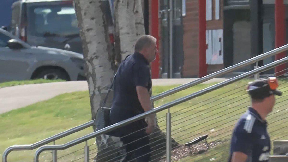 来了！澳波抵达诺丁汉森林训练场，即将与俱乐部签约